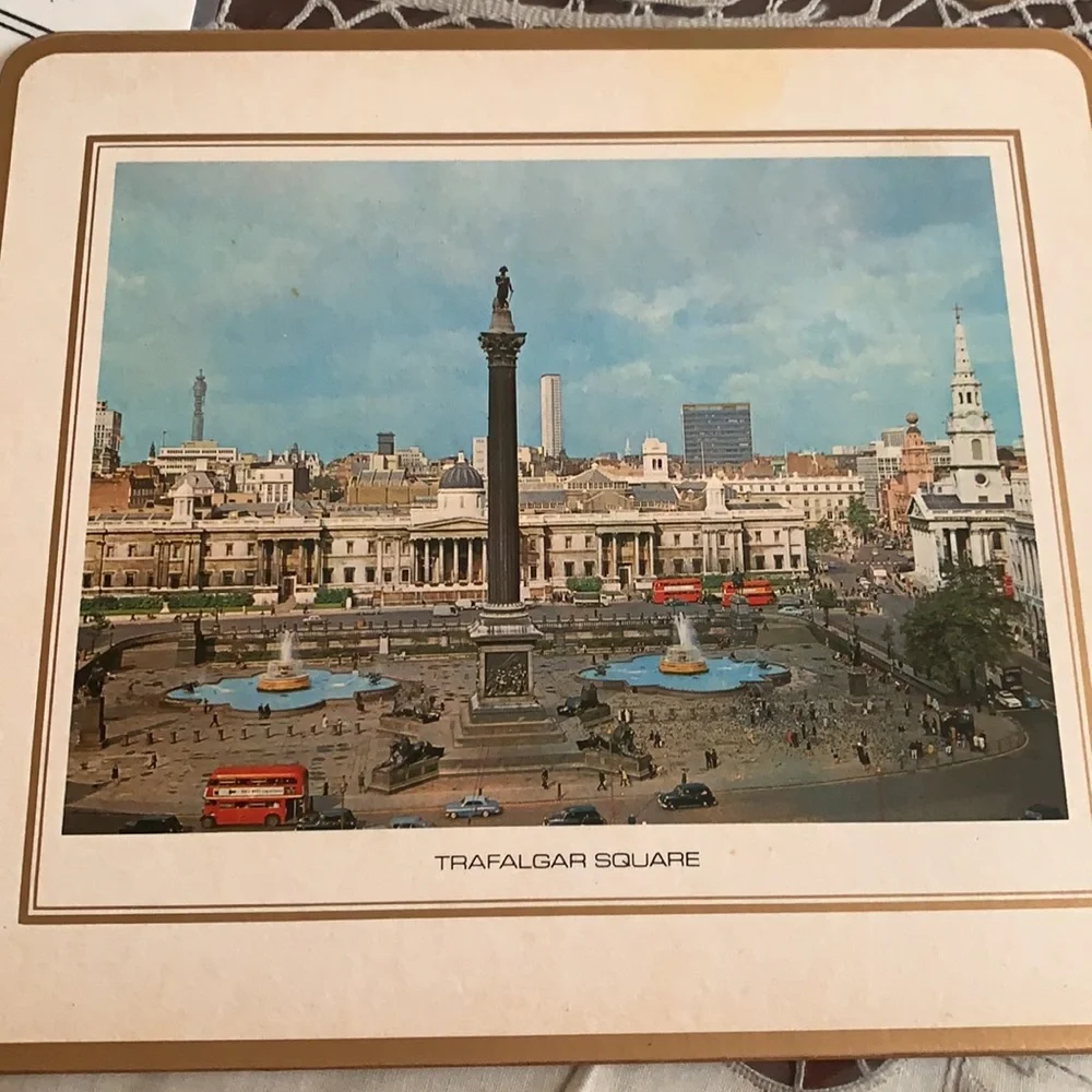 6 ENGLAND SOUVENIR COASTERS CORK BACKING DEPICTING TOURIST ATTRACTIONS LANDMARKS